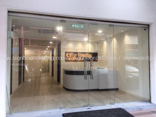 city smile stainless steel gold mirror backlit indoor signage signboard at puchong kuala lumpur