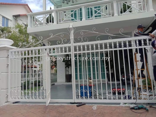 To fabrication,supply and install special custom make wrought iron powder coated folding gate and amour cable autogate wiring job @ Jalan Setia Perdana U13/26N, Anjung Sari Setia Alam, 40170 Shah Alam.