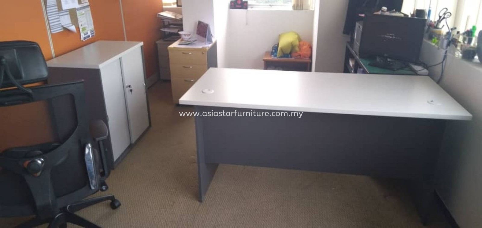DELIVERY & INSTALLATION GT 157 WRITING OFFICE TABLE l GS 880 LOW OFFICE CABINET l OFFICE FURNITURE l SETIAWANGSA l KL