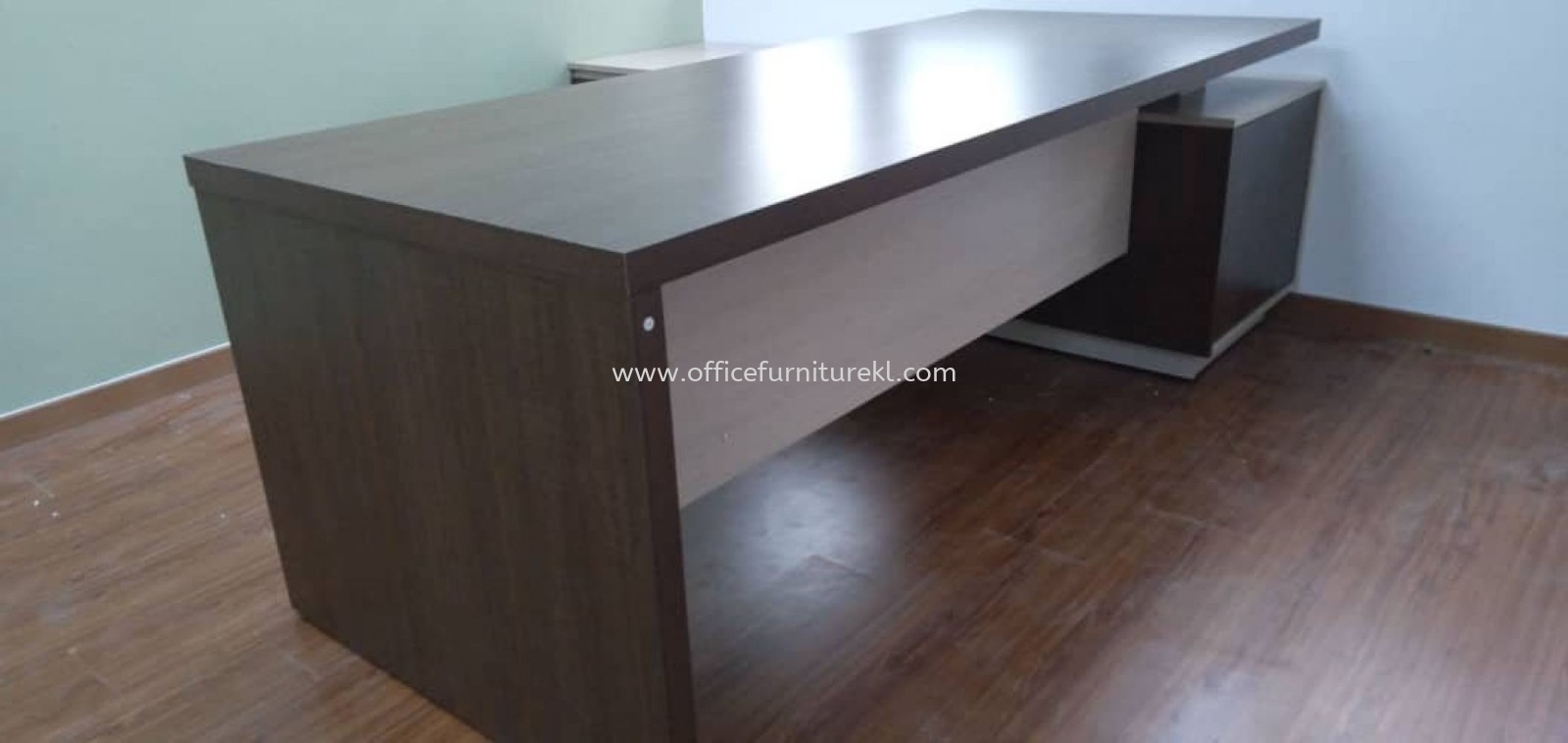 FREE DELIVERY & INSTALLATION FERNI DIRECTOR OFFICE TABLE l L-SHAPE TABLE OFFICE FURNITURE l CHERAS l KUALA LUMPUR l TOP 10 BEST SELLING