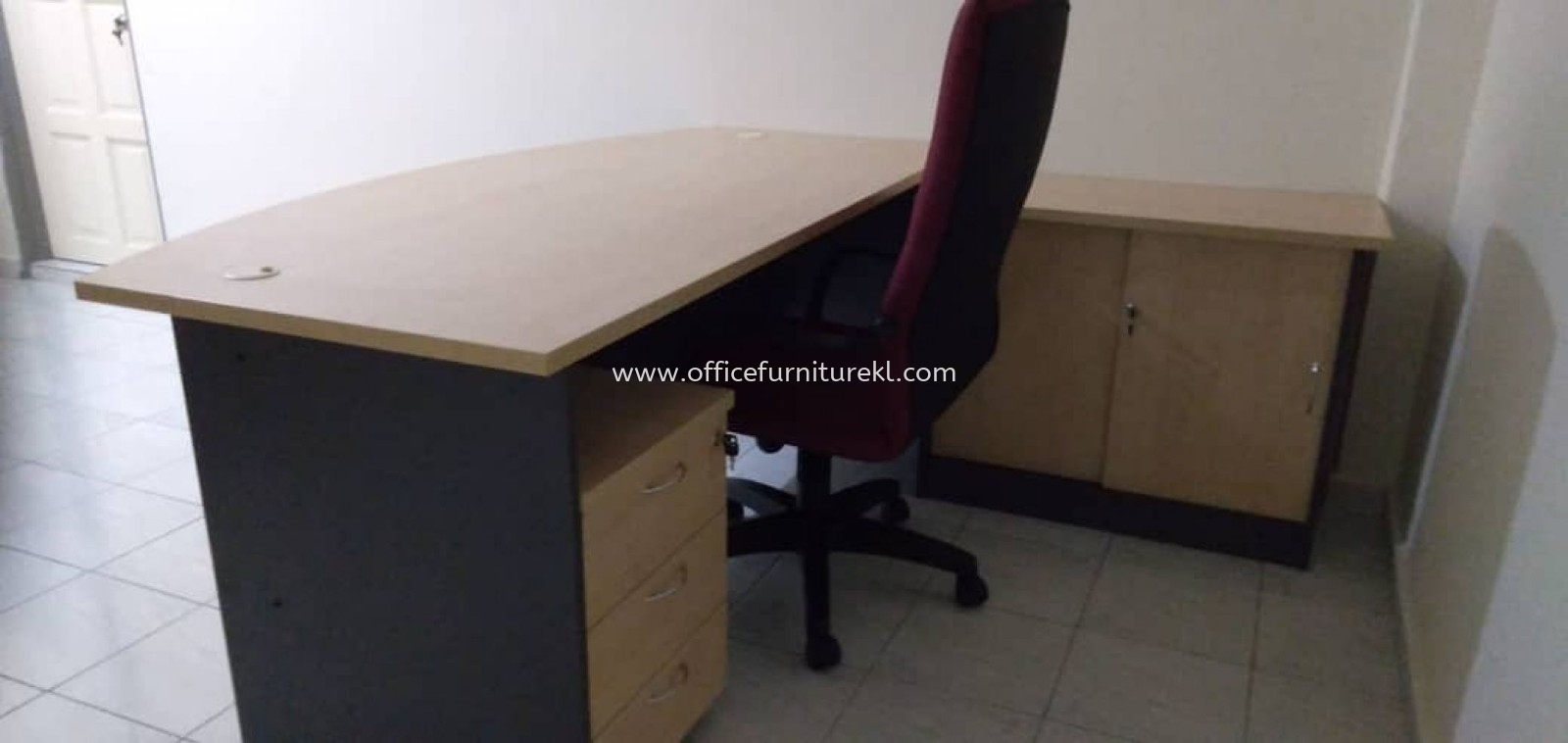 PENGHANTARAN & PEMASANGAN PERCUMA MEJA PEJABAT EKSEKUTIF GMB 180A l KABINET TEPI PEJABAT GS 303 l LACI PEJABAT 3 TINGKAT 3D GM 3l OFFICE FURNITURE l KLANG l SELANGOR l 10 TERATAS PRODUK POPULAR