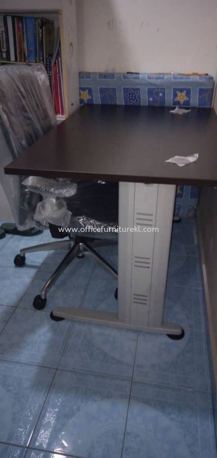 FREE DELIVERY & INSTALLATION QAMAR EXECUTIVE OFFICE TABLE AQ 128 l ARONA EXECUTIVE OFFICE CHAIR l OFFICE FURNITURE l MONT KIARA l KUALA LUMPUR l TOP 10 BEST SELLING