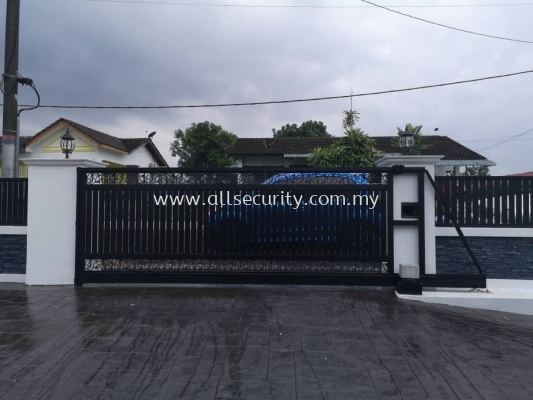 ALUMINIUM TRACKLESS SLIDING GATE