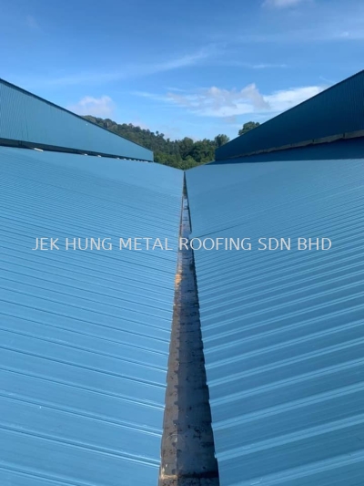 CSC Steel  to install metal roofing,jackroof, 1.0mm stainless steel gutter, flashing, capping, ridge capping - Ayer Keroh Melaka