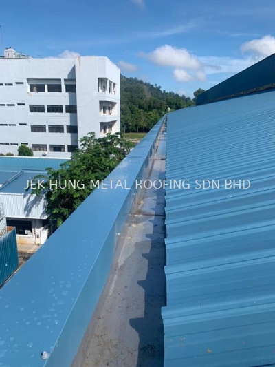 CSC Steel  to install metal roofing,jackroof, 1.0mm stainless steel gutter, flashing, capping, ridge capping - Ayer Keroh Melaka