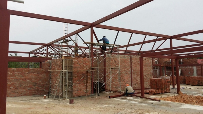 Telford Architecture Bunglow Roof Steel Work