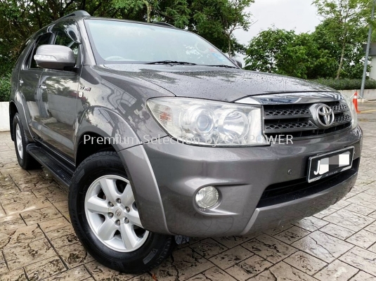 2011 Toyota FORTUNER 2.7 V FACELIFT (A)LEATHER FUL