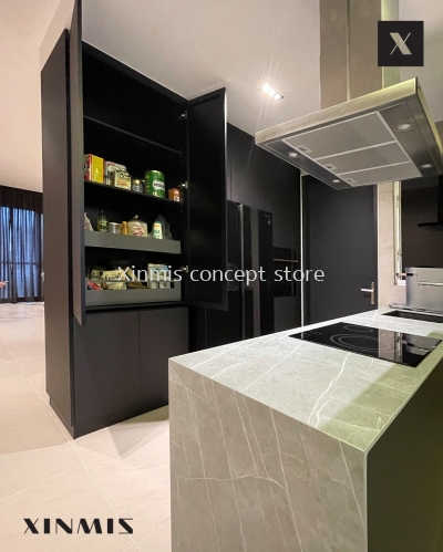 Matte Black Aluminium Kitchen - Nova Saujana