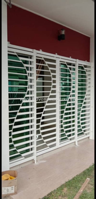Mild Steel Grille With Powder Coated White 