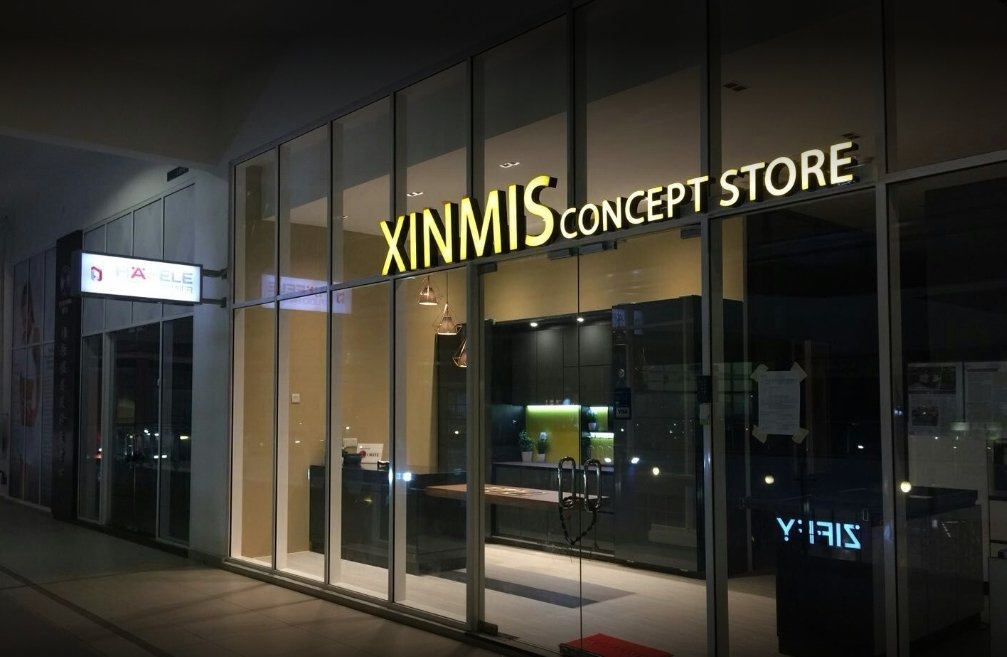 Reka Bentuk & Kontraktor Almari Baju Adat Di  PJ - XINMIS Concept Store Kerja Menbuat Perabot Bina Dalam Di Selangor / Klang / Lembah Klang / Kuala Lumpur Perabot Built-in - Kabinet Baju & Almari Tersuai Senarai Pedagang