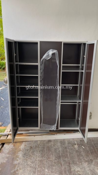 shoes case cabinet aluminium ( Na + composite panel brown + aluminium rack) @jalan Setia villa 3, Setia Eco Glades, Cyber 1, Cyberjaya, Selangor 