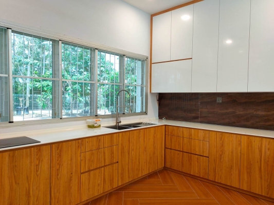 Kitchen Cabinets Modern White & Wood Interior Design Ideas-Renovation-Residential- Kluang, Johor 