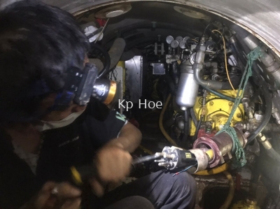 Repair cable & replace 900V 4 pin socket underground manhole 