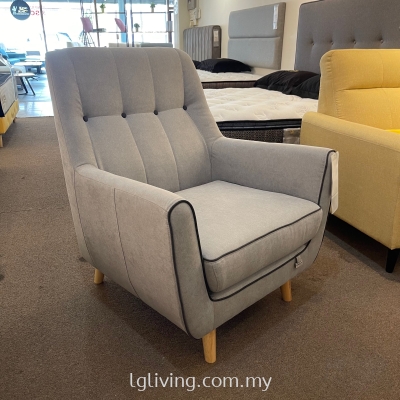 HITCH LOUNGE CHAiR