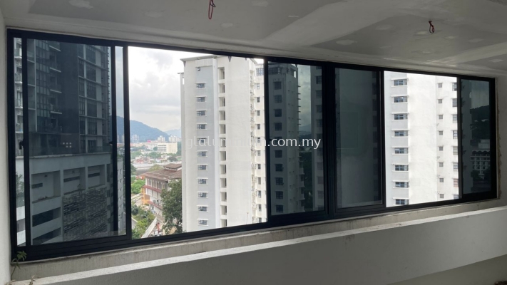 S. windows 4 panels + 4 panels ( p/c Black + black glass) @GCB Court Ampang, jalan Ampang 