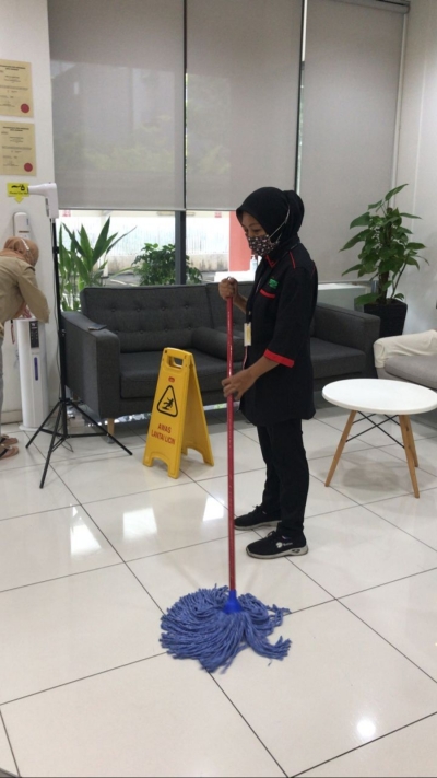 Today start 1 full time cleaner 1/11/2021