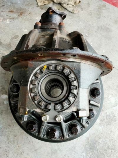 ISUZU NPR PRO
REAR GEAR BOX
8X41 20T