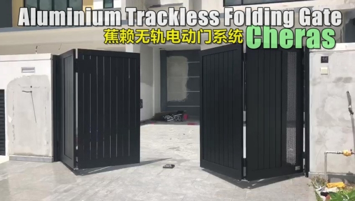 Aluminium Trackless Folding Gate Cheras