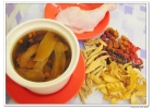 �材�a�恸a�� Chicken Soup with Chinese Herbs 汤 Soup