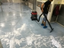 Vinyl Floor During Floor Polishing (2) Kilatkan Lantai