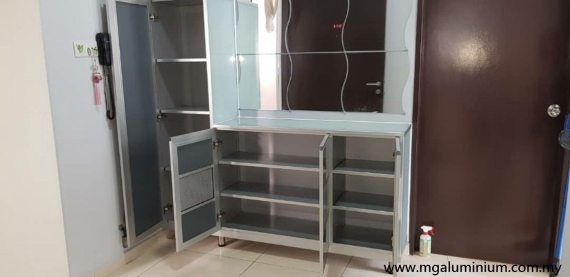 Kabinet Kasut Built-in Aluminium Di Skudai