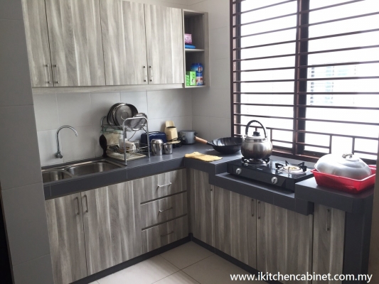 Z6 - Kabinet Dapur Pintu Melamine & Corak Kayu Di Puchong