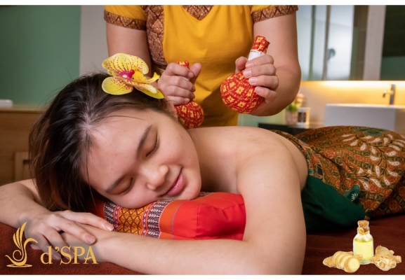 Herbal Ball Ginger Oil Massage