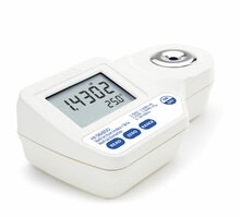 Digital Refractometer For Refractive Index And Brix HI 96800