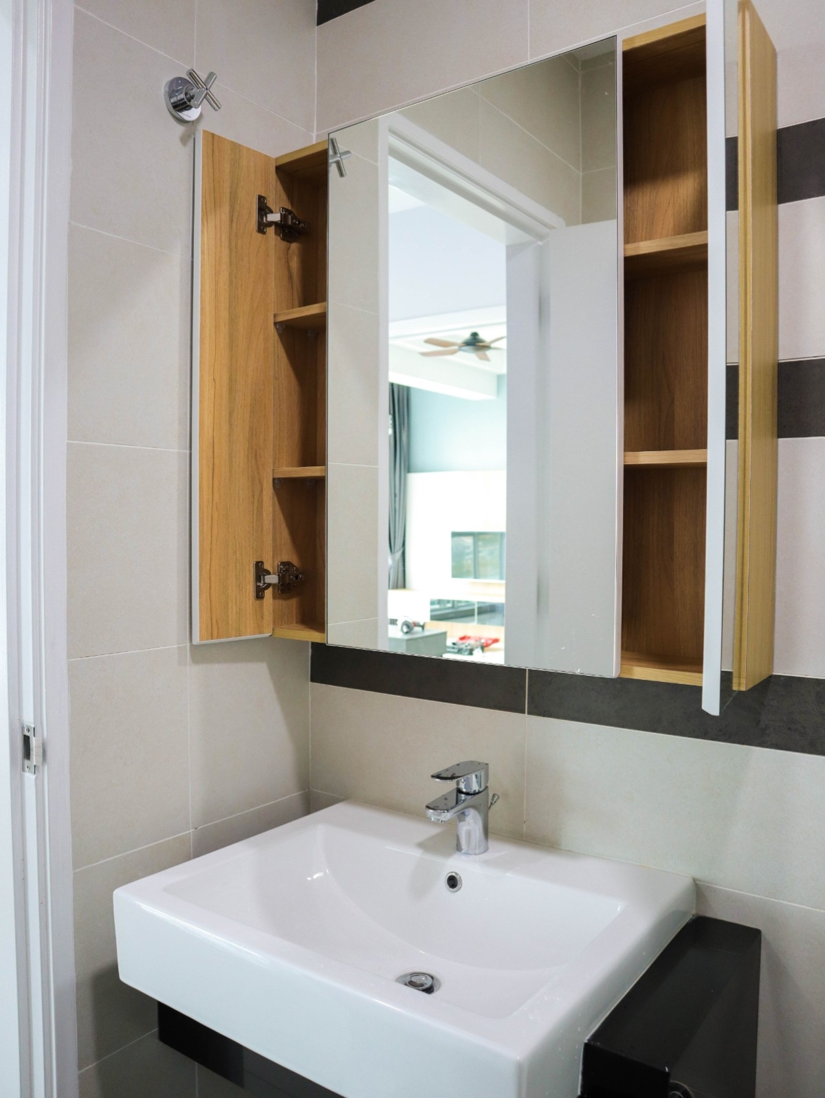 Bathroom Cabinet Design for Master Bedroom - Interior Design Ideas-Home Renovation-Residential-D'Suites Akasia Horizion Hills Iskandar Puteri Johor Bahru JB Bathroom Design Residential Design Interior Design