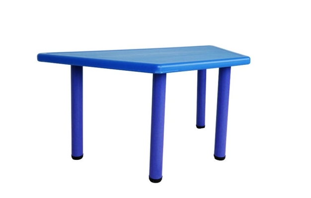 QYL002 Plastic Trapezoid Table (4'X 2')