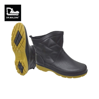 LOW CUT PULL ON WATER BOOT (R TS78-BK) (SM.L)