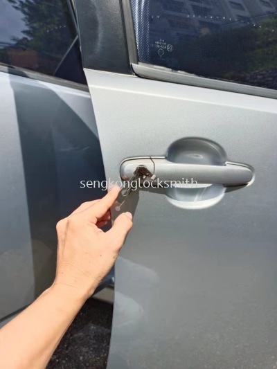 car unlock service