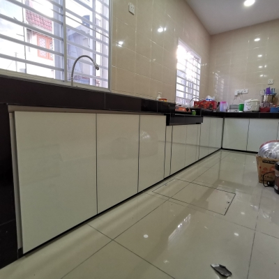 Contoh Rujukan Kabinet Dapur Aluminium Dengan Meja Dapur Konkrit Di Negeri Sembilan 