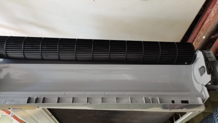 Sentrio Pandan Condo Aircond Wall Mounted Full Chemical Cleaning Service 