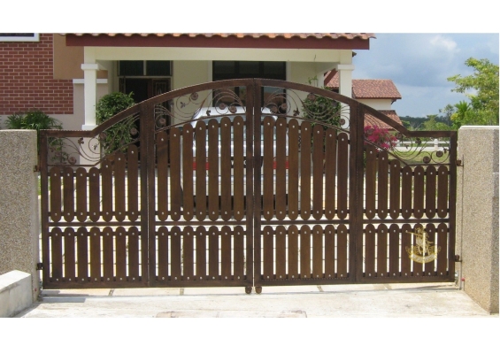 Contoh Rekaan Pintu Pagar Besi Tempa (Wrought Iron) - Selangor Klang