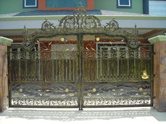 Contoh Rekaan Pintu Pagar Besi Tempa (Wrought Iron) - Selangor Klang