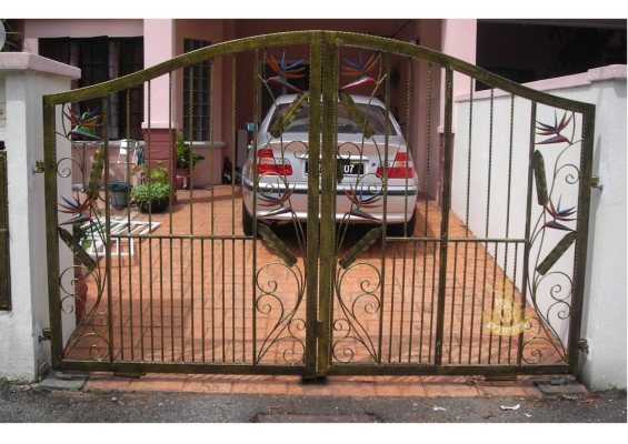 Contoh Rekaan Pintu Pagar Besi Tempa (Wrought Iron) - Selangor Klang