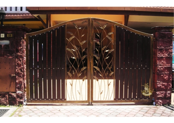 Contoh Rekaan Pintu Pagar Besi Tempa (Wrought Iron) - Selangor Klang