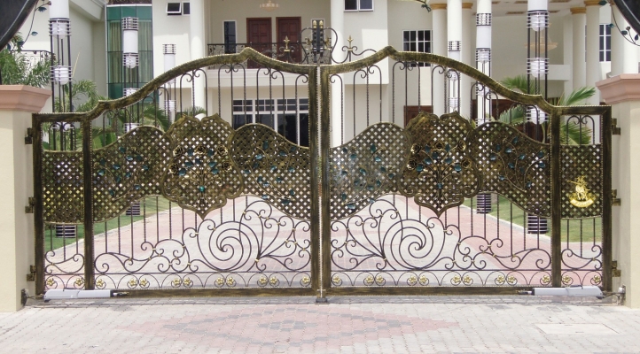 Contoh Rekaan Pintu Pagar Besi Tempa (Wrought Iron) - Selangor Klang