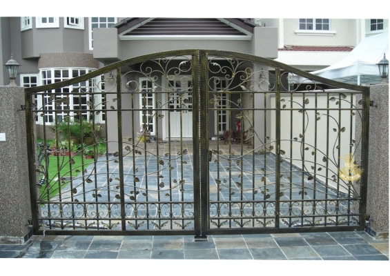 Contoh Rekaan Pintu Pagar Besi Tempa (Wrought Iron) - Selangor Klang