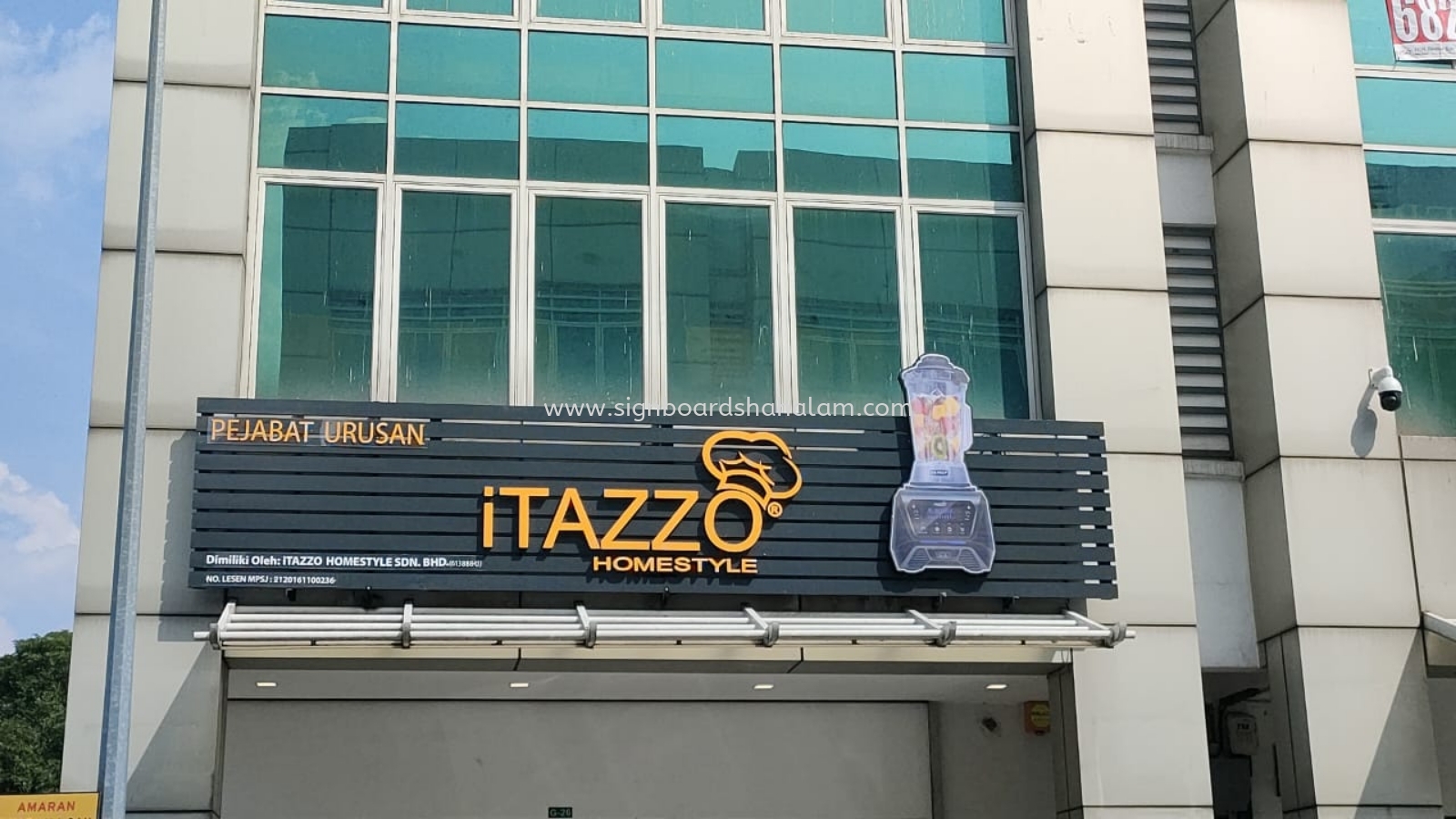 Itazzo Homestyle Puchong - Aluminum hollow Frame 3D LED Frontlit