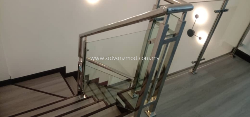 Staircase Glass Railing With 12mm Clear Tempered Glass 