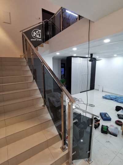 Design Of Stainless Steel With Glass Staircase Railing In Johor Bahru