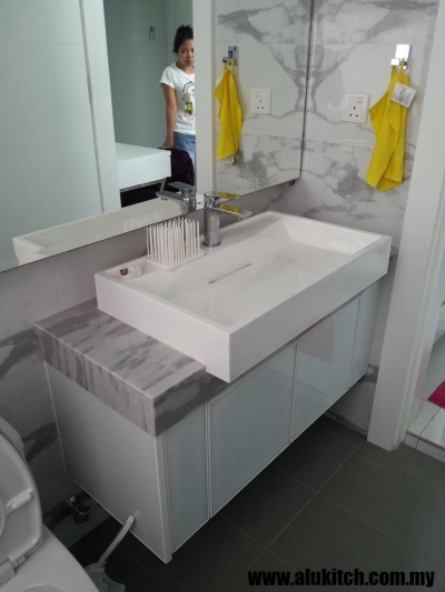 Aluminium Bathroom Cabinet Seremban