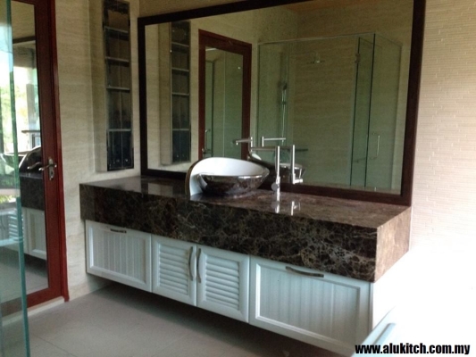 Aluminium Bathroom Cabinet Seremban