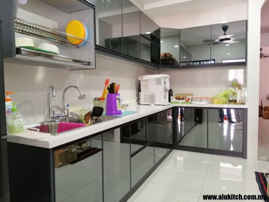 Contoh Kabinet Dapur Maje Top Batu Kuarza Di Seremban