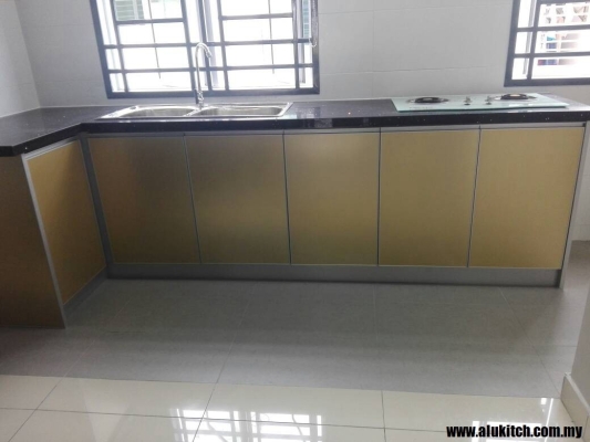 Contoh Kabinet Dapur Maje Top Batu Kuarza Di Seremban