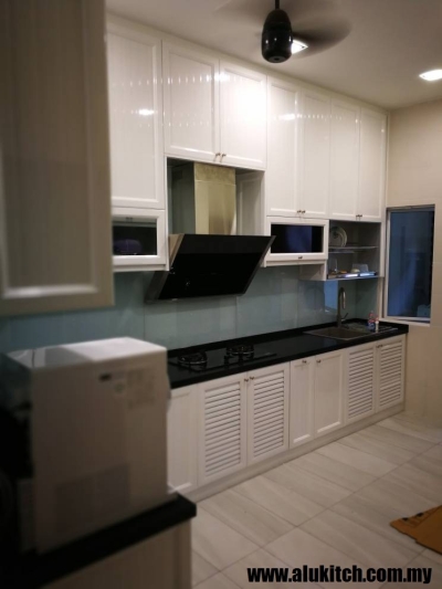 Contoh Kabinet Dapur Maje Top Batu Kuarza Di Seremban