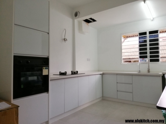 Contoh Kabinet Dapur Maje Top Batu Kuarza Di Seremban