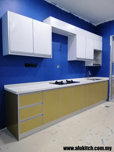 Contoh Kabinet Dapur Maje Top Batu Kuarza Di Seremban